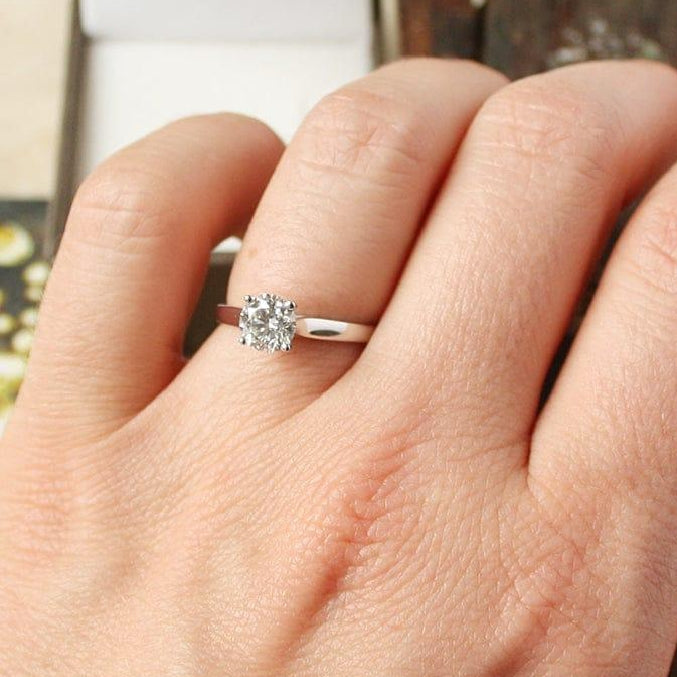 Modren Crystal charm ring unisex